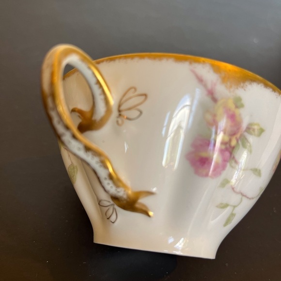 Rare Limoges French Cups and Saucers Set of 4  Baltimore Rose Pattern - Picture 8 of 12